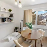Elegant A Proximite Des Pistes Et Des Bains *