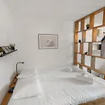 Elegant A Proximite Des Pistes Et Des Bains Διαμέρισμα *